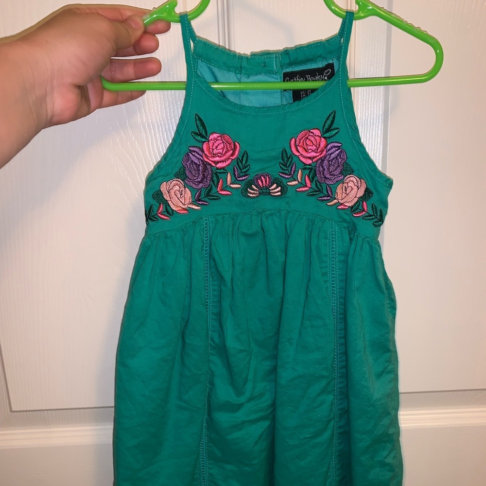 2t dress . Only used twice